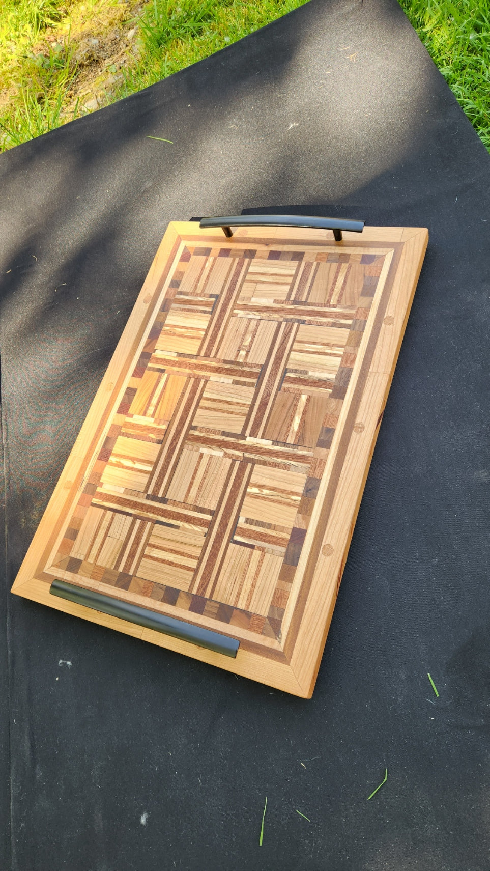 No.17 Multi-Hardwood Flannel Design Serving Board