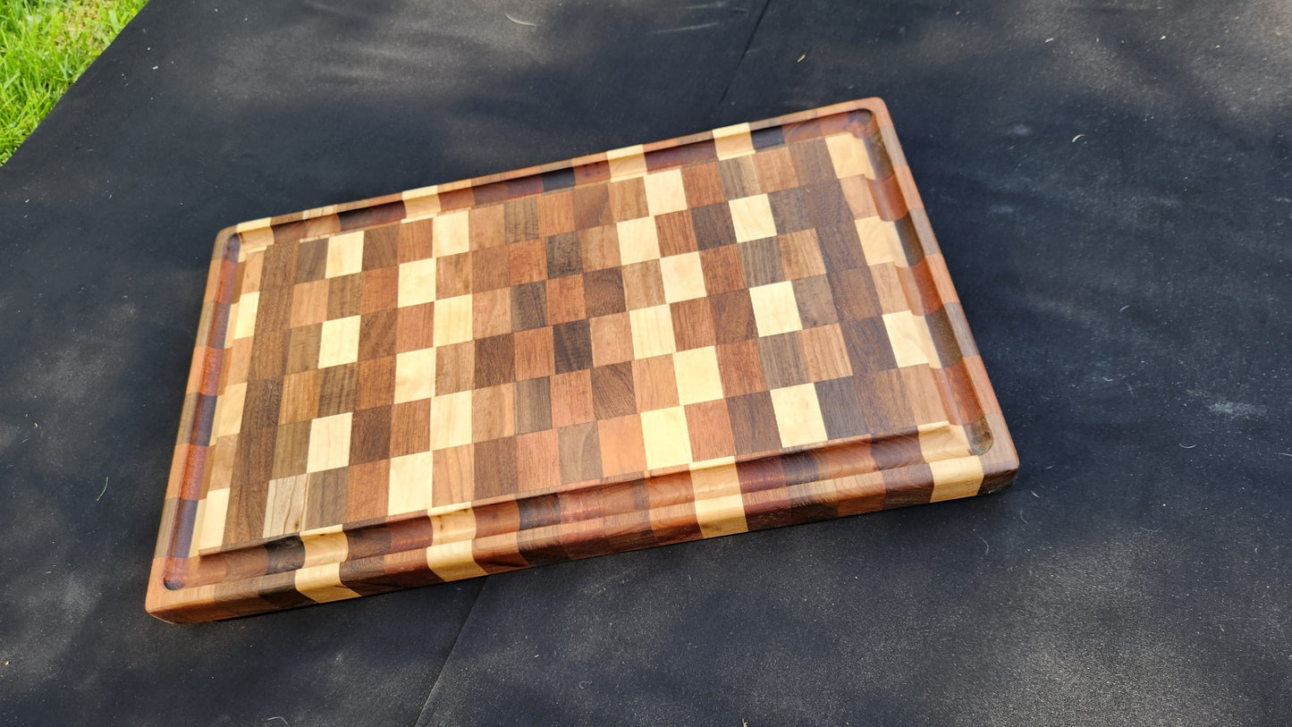 No.18 Multi-Hardwood Cutting Board