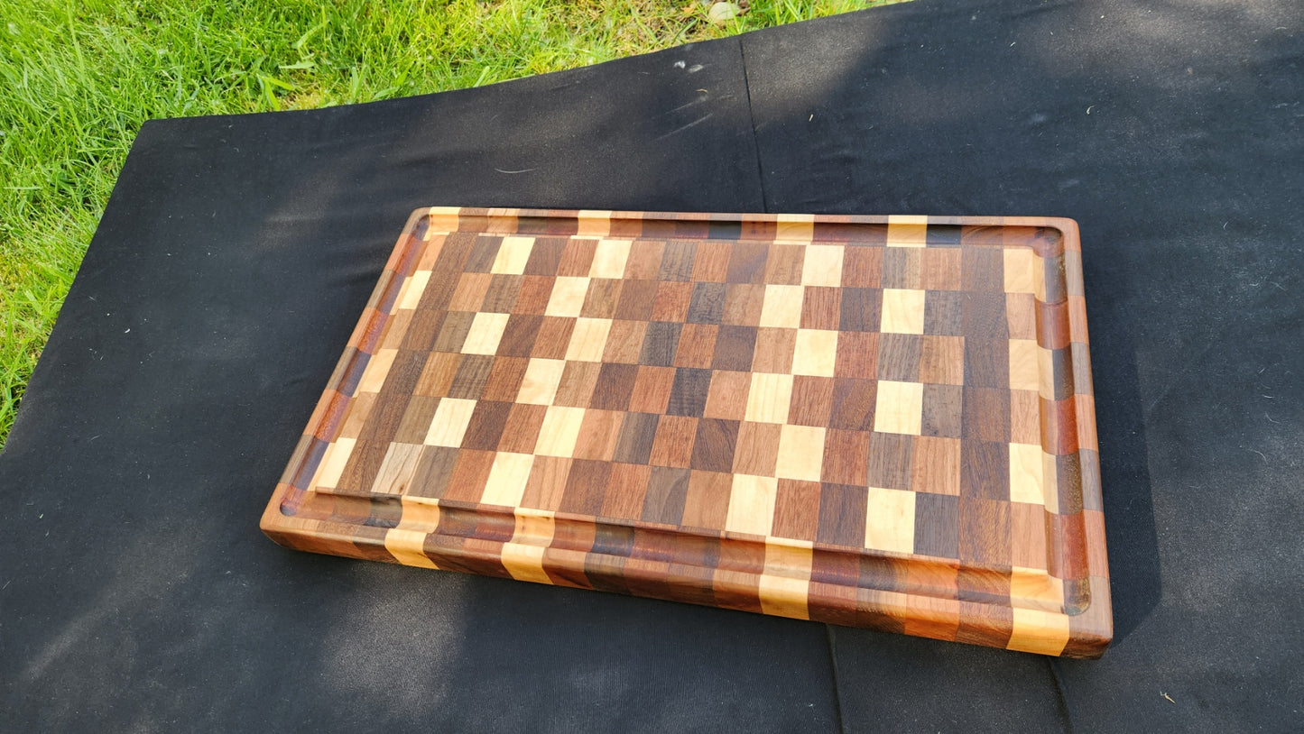 No.18 Multi-Hardwood Cutting Board