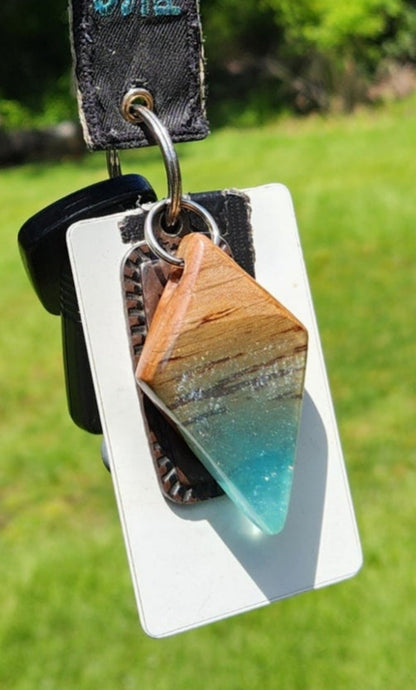 No.35 live edge maple and resin keychain