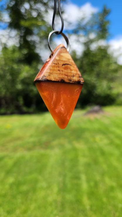 No.35 live edge maple and resin keychain