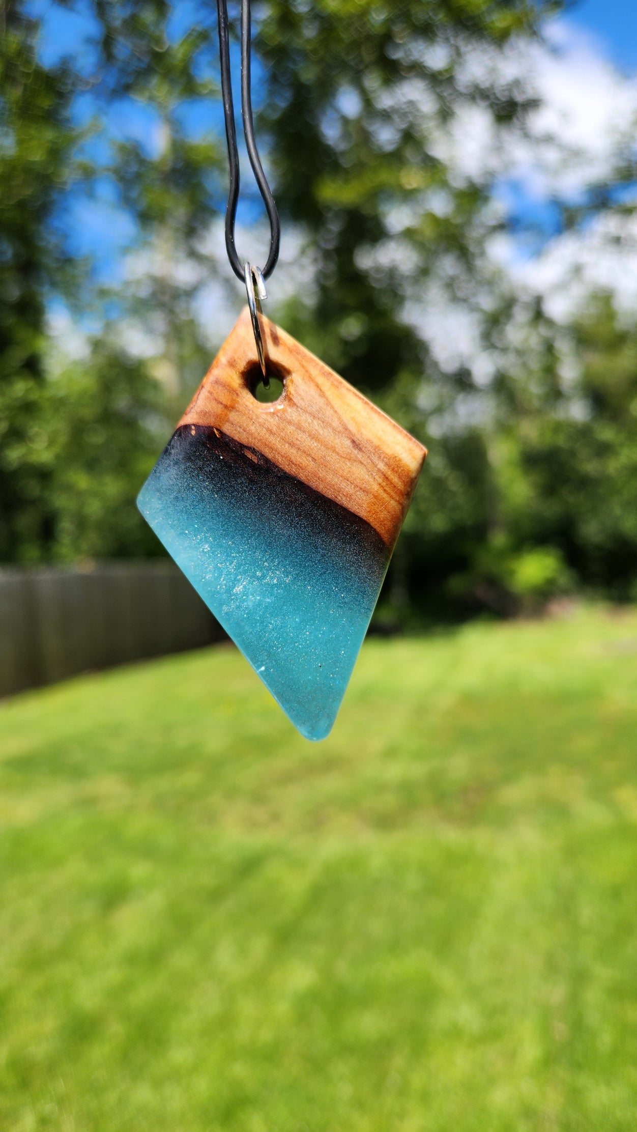No.35 live edge maple and resin keychain