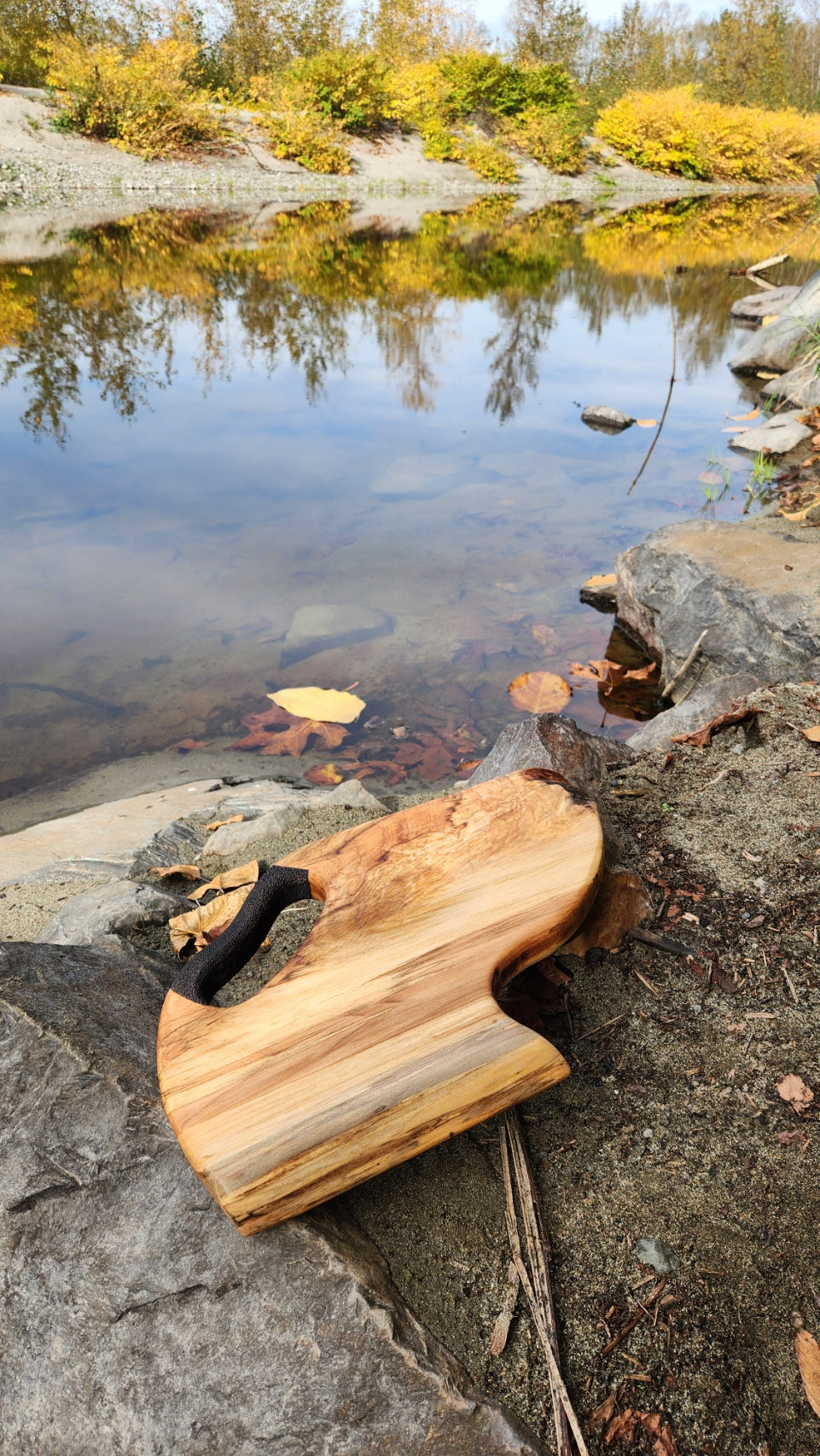 No.32 Live edge western hemlock serving board