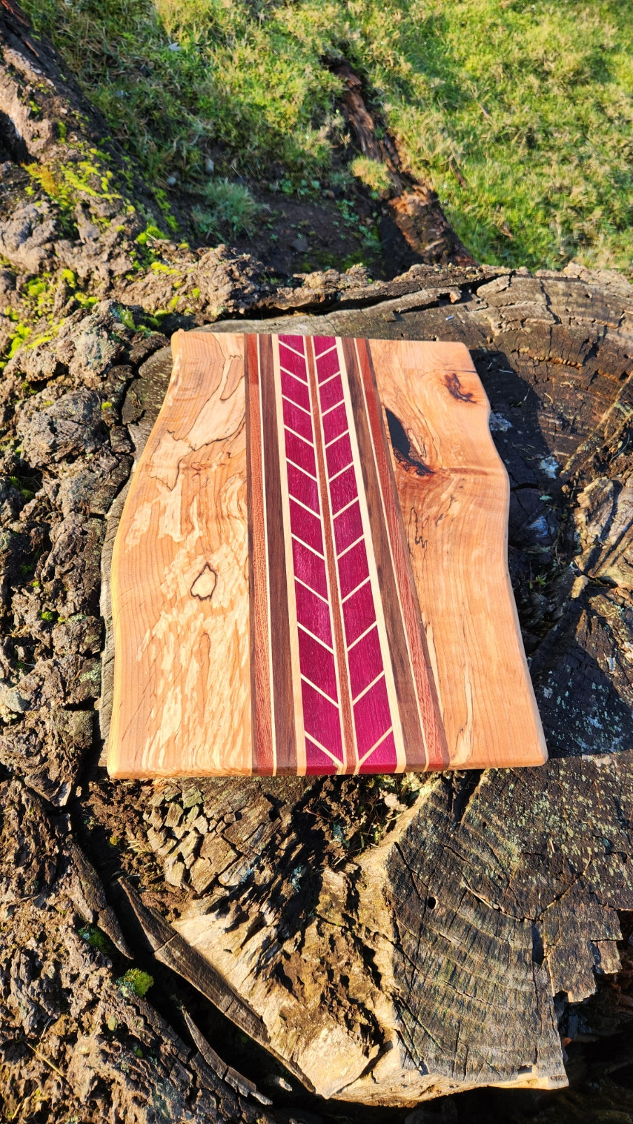 No.21 Live edge maple w/chevron design cutting board